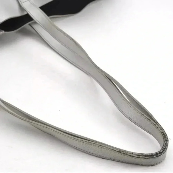 Yves Saint Laurent Silver Tote Bag - Picture 5 of 15